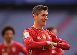 开云在线登陆入口-莱万多夫斯基在拜仁比赛中晋级上海海港赛前完成体检，国际米兰关键时刻绝杀压哨直接炸裂