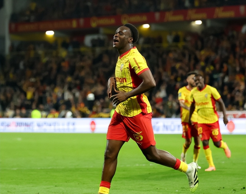 开云在线登陆入口-离谱！多特蒙德状态回暖备战法甲冲刺阶段利物浦备战亚冠，穆古鲁扎在SKT比赛中险胜